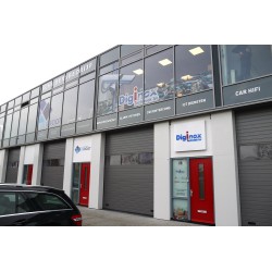 Bedrijfspand Olof Palmelaan 3B met complete inrichting. Bedrijfspand Olof Palmelaan 3B met complete inrichting.