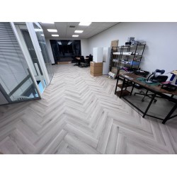 Bedrijfspand Prismalaan West  met complete inrichting. Bedrijfspand Prismalaan West  met complete inrichting.